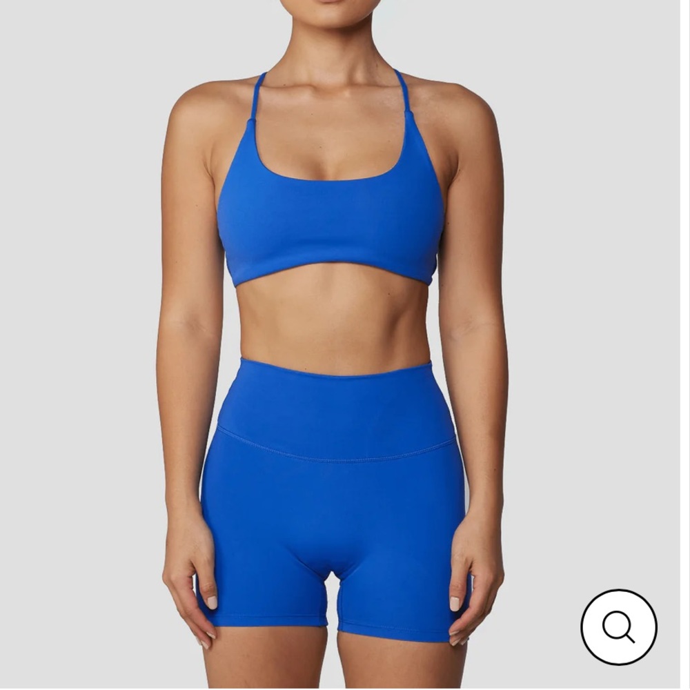 NWT Crop Shop Boutique Serenity Short 4in. Size L
